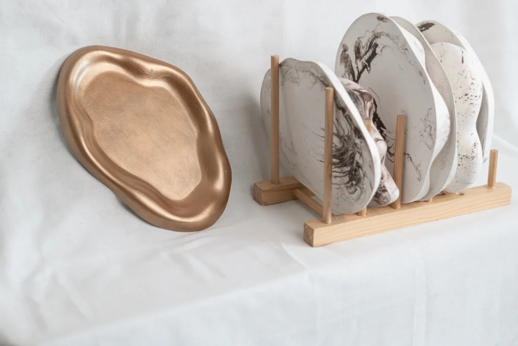 Minimalist Dining Décor: Styling Pillar Candles for Modern Indian Homes