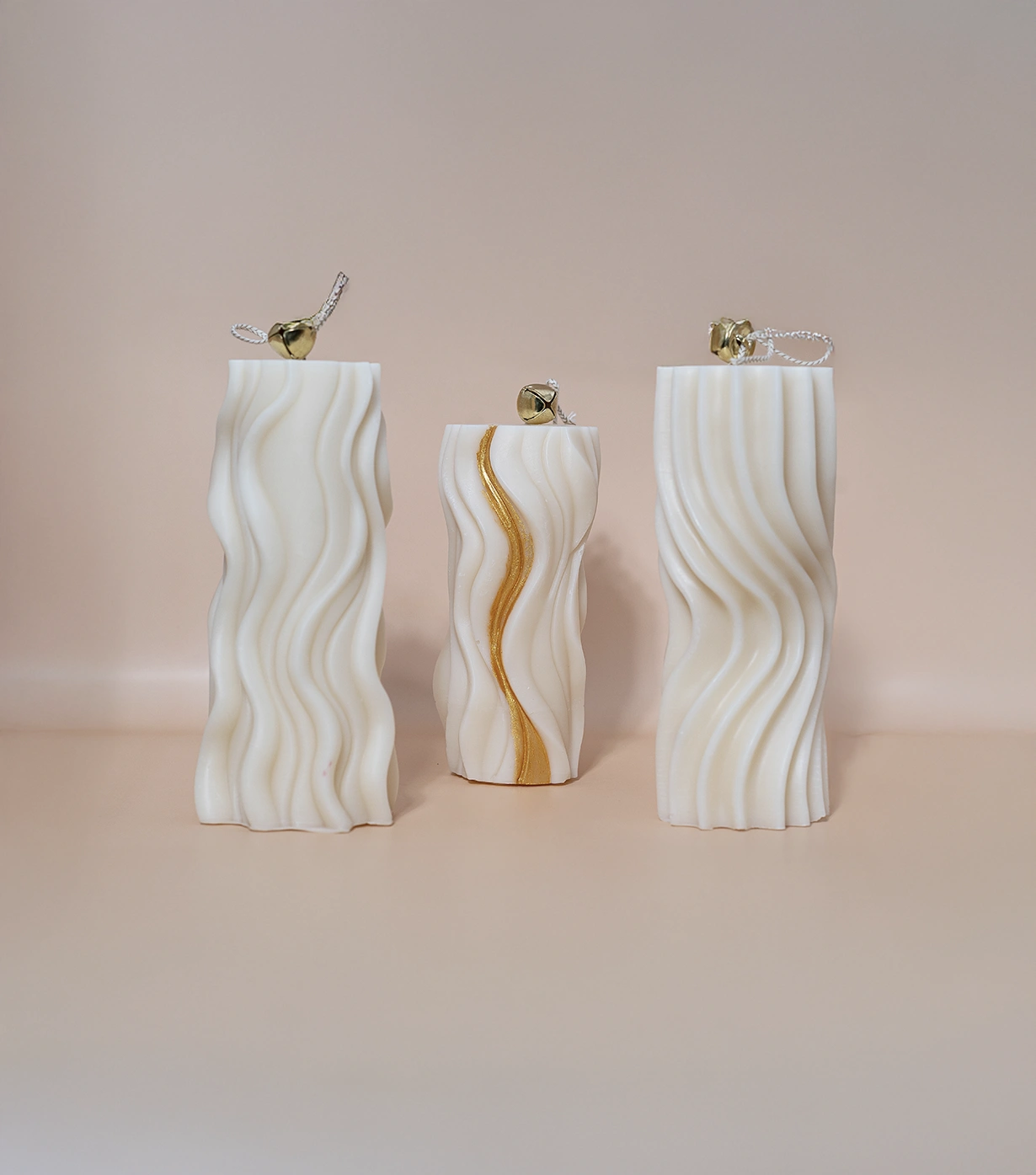 Wavy pillar candles