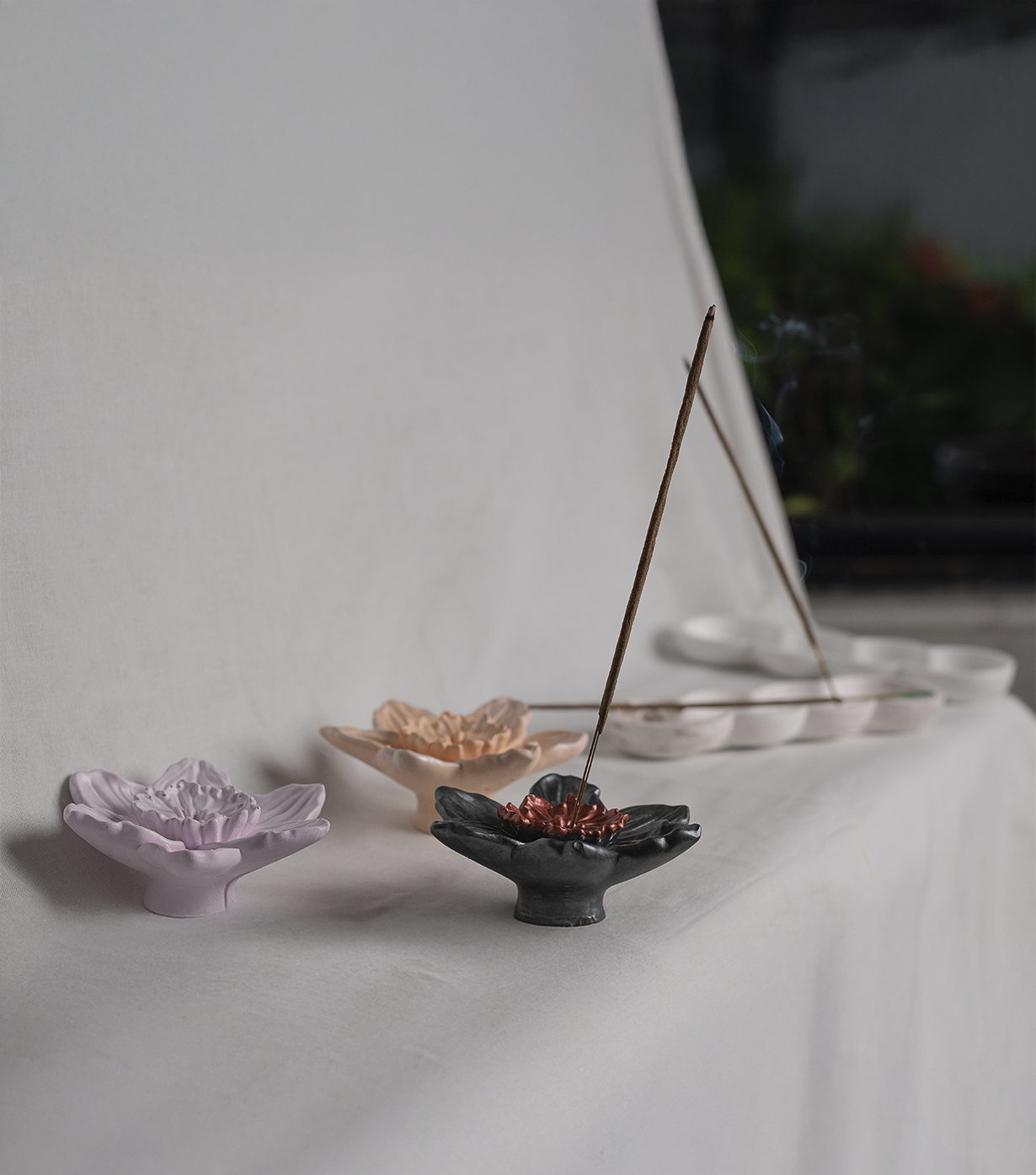 Blooming Daffodil Incense holder - Image 10