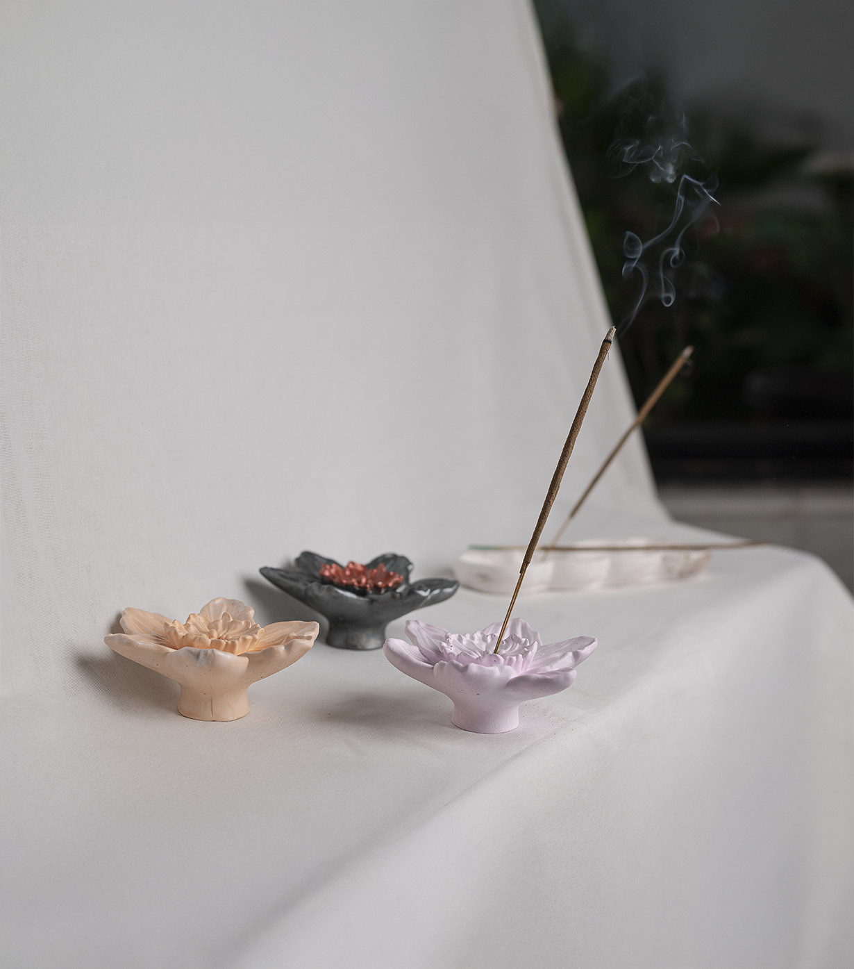 Blooming Daffodil Incense holder - Image 6