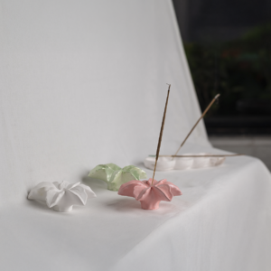 Lilly of purity incense holder