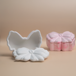 Puffy bow storage box