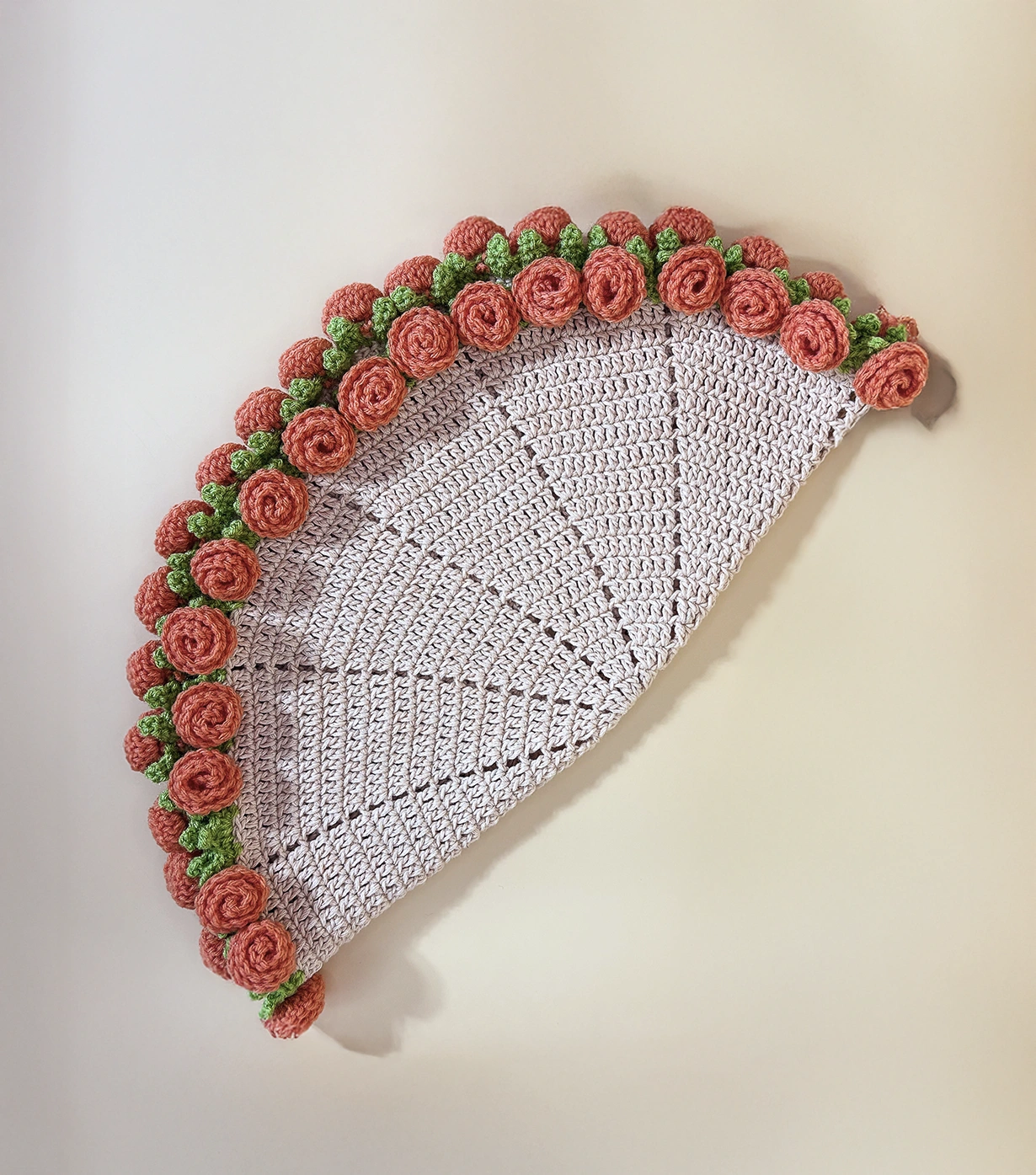 Round table Rose mat - Image 5