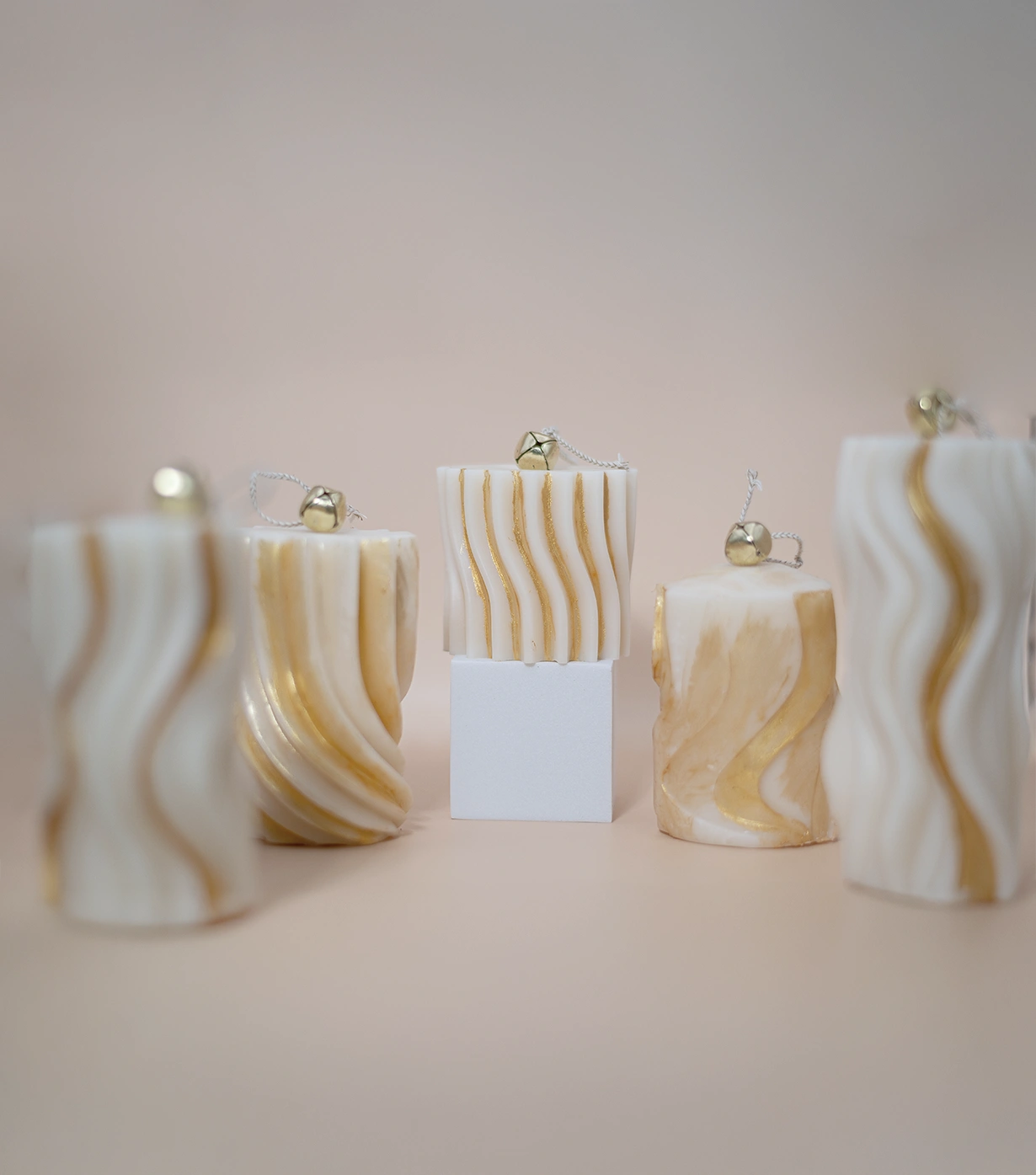 Wavy pillar candles (Small) - Image 4